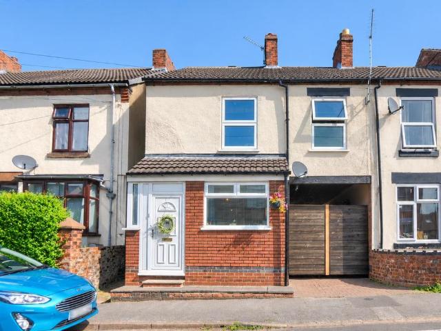 3 bedroom end of terrace house for sale