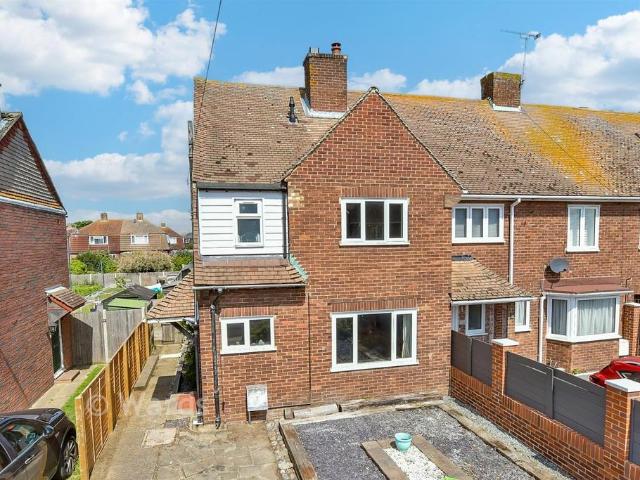 3 bedroom end of terrace house for sale