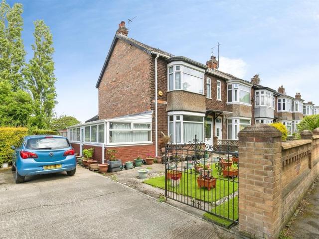 3 bedroom end of terrace house for sale