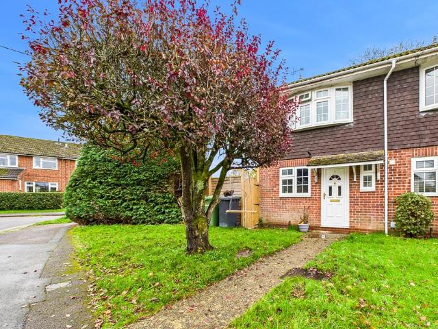 3 bedroom end of terrace house for sale