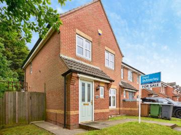 3 bedroom end of terrace house for sale