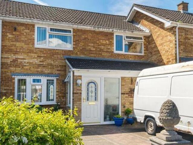 3 Bedroom End Of Terrace House For Sale In Buckinghamshire