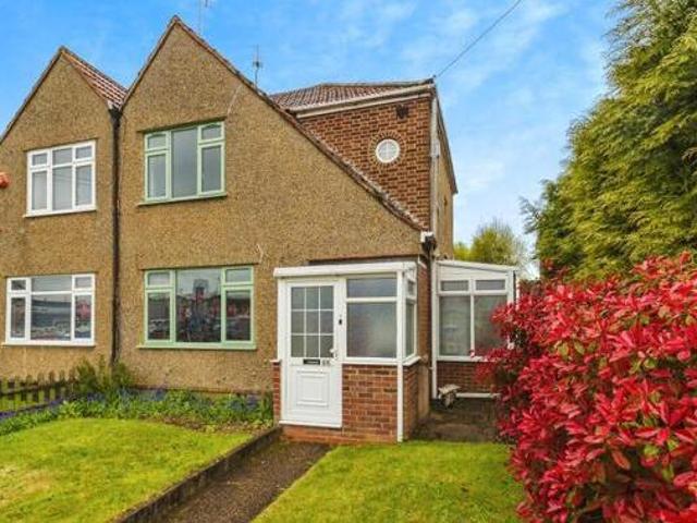 3 Bedroom End Of Terrace House For Sale In Dunstable, Bedfordshire