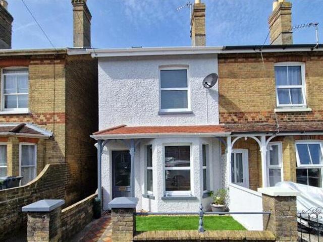 3 Bedroom End Of Terrace House For Sale In East Cowes