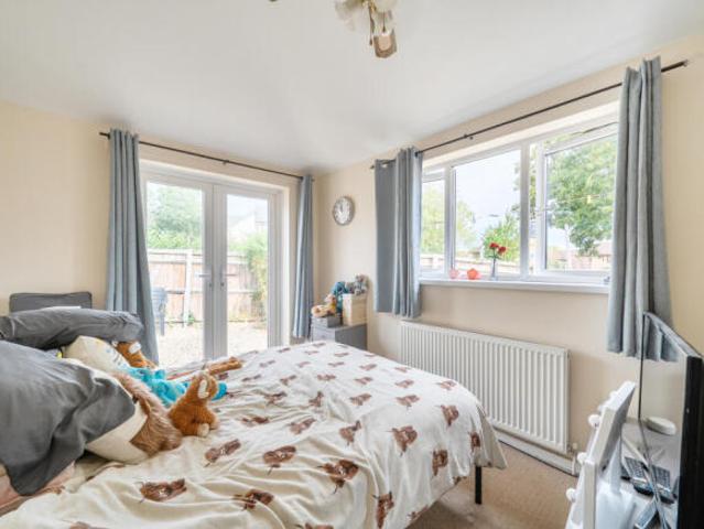 3 bedroom end of terrace house for sale in Fyne Close, Sparcells, Swindon, SN5