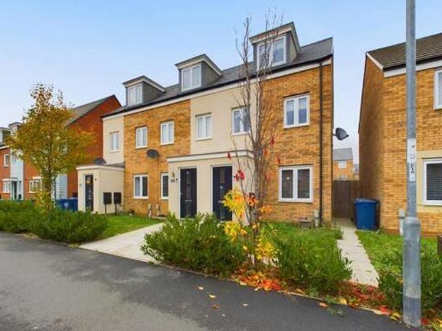 3 Bedroom End Of Terrace House For Sale In Huntingdon, Cambridgeshire
