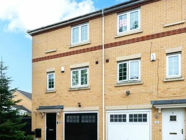 3 Bedroom End Of Terrace House For Sale In Orpington