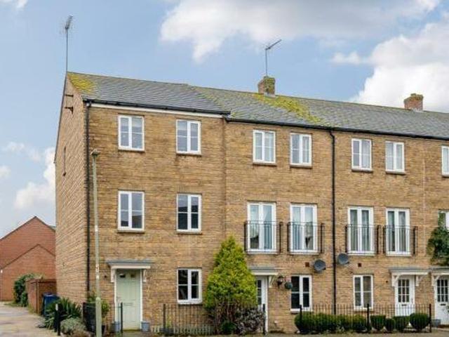 3 Bedroom End Of Terrace House For Sale In Oxfordshire