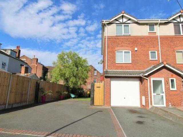 3 Bedroom End Of Terrace House For Sale In New Brighton, Wirral