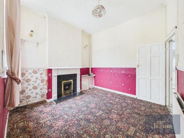 3 bedroom end of terrace house for sale in Seymour Street, Splott, Cardiff, CF24