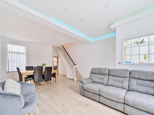 3 Bedroom End Of Terrace House For Sale In Portsmouth, Hampshire