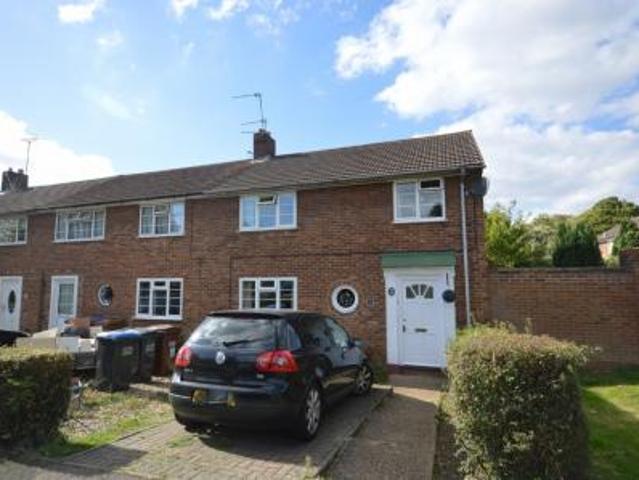 3 bedroom End of terrace house To Let
