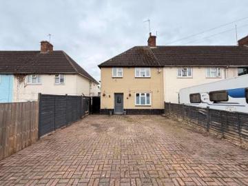 3 bedroom End of terrace house To Let