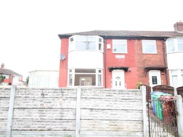 3 bedroom end of terrace house to rent