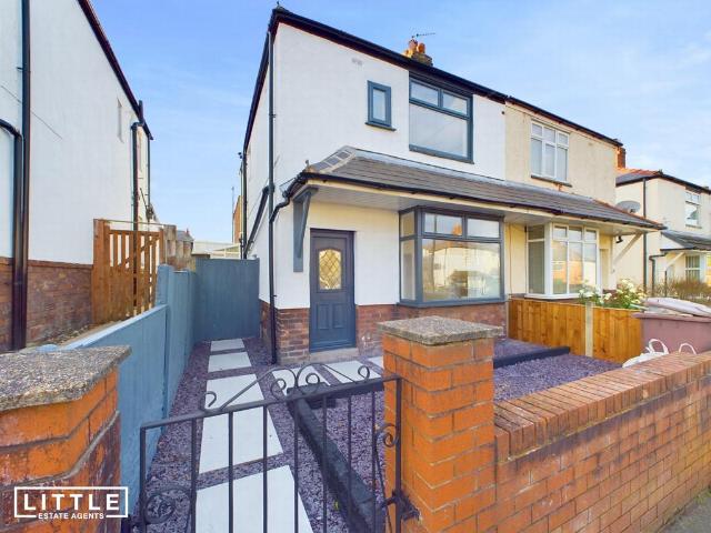 3 bedroom end of terrace house to rent