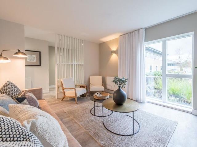 3 bedroom end of terrace house to rent