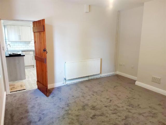 3 bedroom End of terrace house to rent
