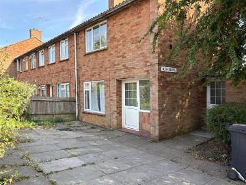 3 bedroom end of terrace house to rent