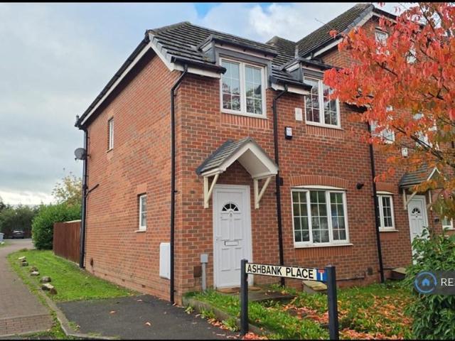 3 bedroom end of terrace house to rent