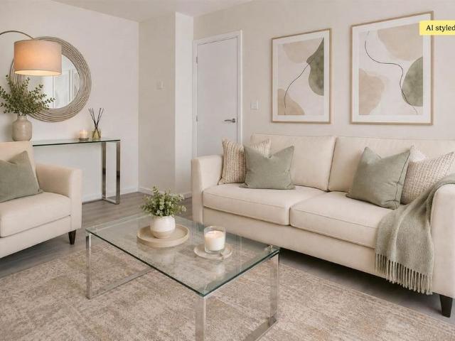 3 bedroom end of terrace house to rent