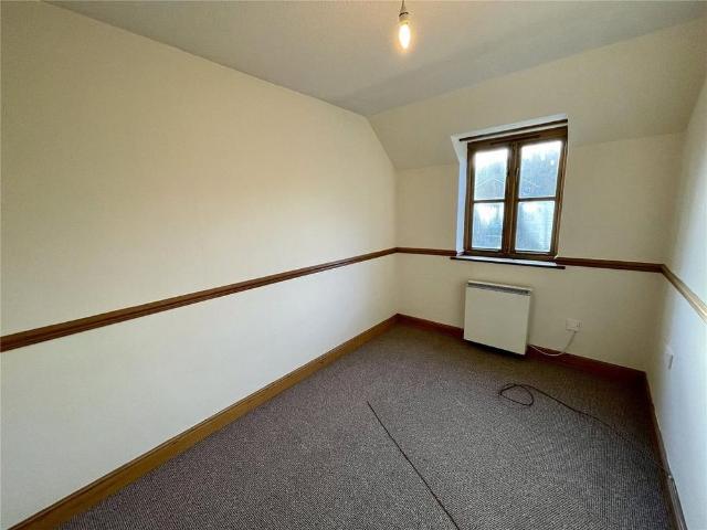 3 bedroom end of terrace house to rent