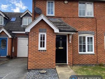 3 bedroom end of terrace house to rent