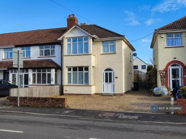 3 bedroom end of terrace house to rent