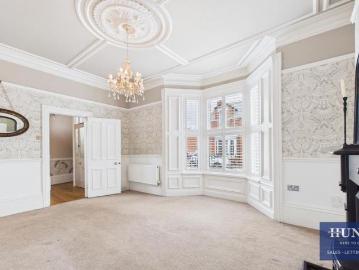 3 bedroom end of terrace house to rent