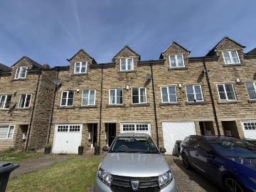 3 bedroom end of terrace house to rent