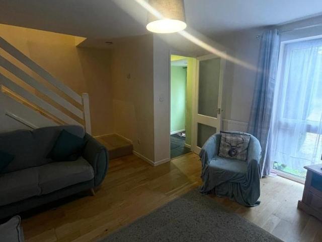 3 bedroom end of terrace house to rent