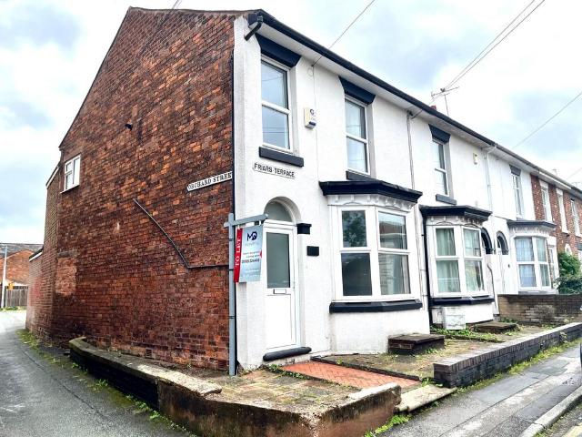 3 bedroom end of terrace house to rent
