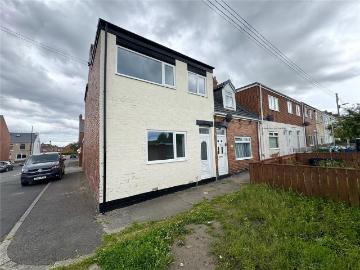 3 bedroom end of terrace house to rent