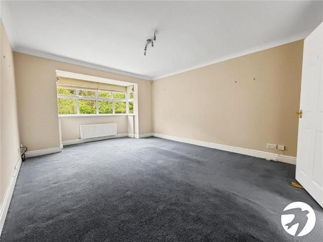 3 bedroom end of terrace house to rent