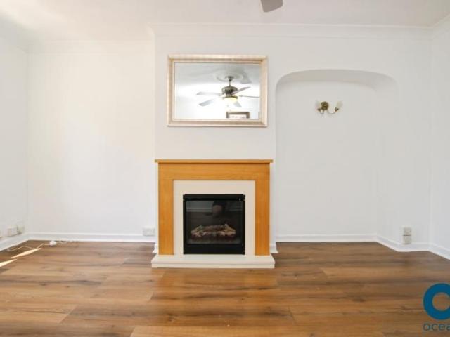 3 bedroom end of terrace house to rent