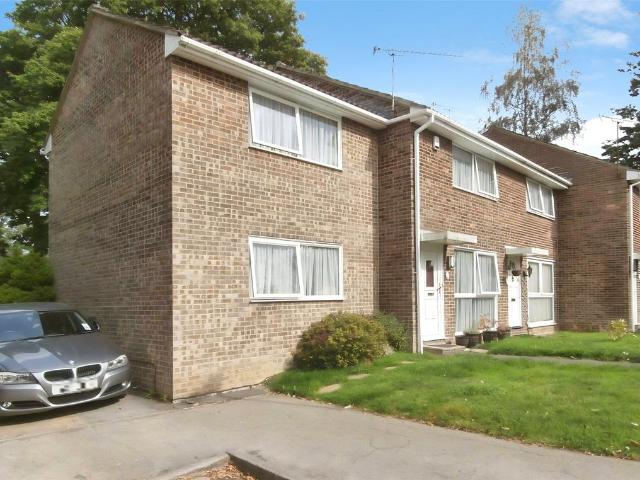 3 bedroom end of terrace house to rent