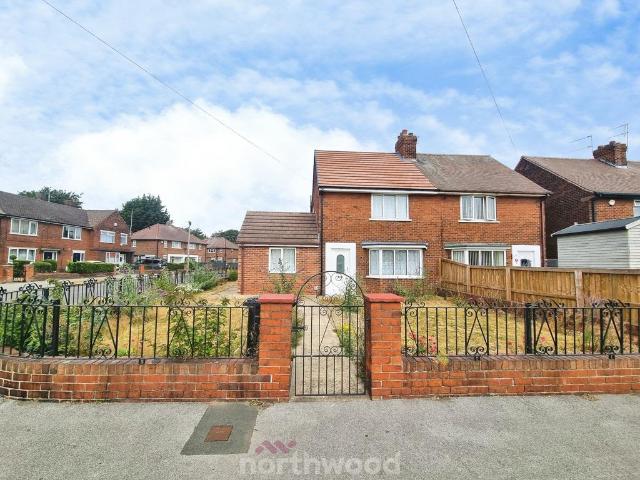 3 bedroom end of terrace house to rent