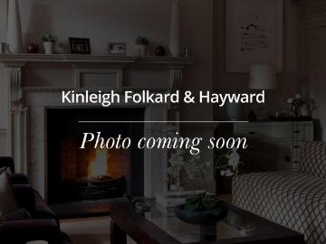 3 bedroom end of terrace house to rent