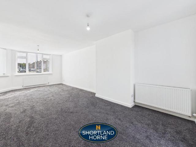 3 bedroom end of terrace house to rent