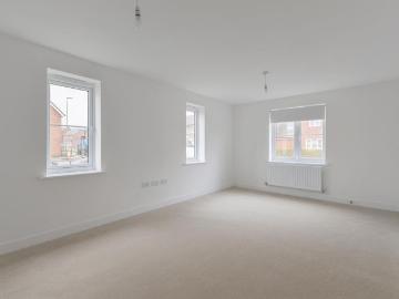 3 bedroom end of terrace house to rent