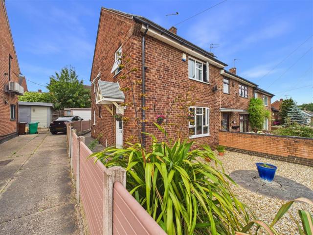 3 bedroom End of terrace house to rent