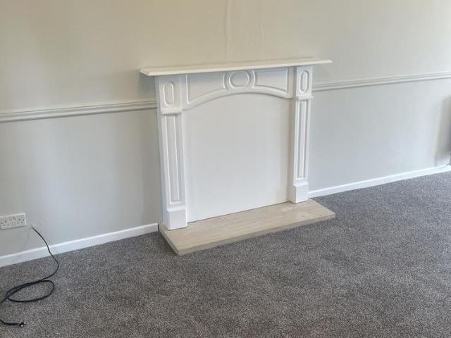 3 bedroom end of terrace house to rent