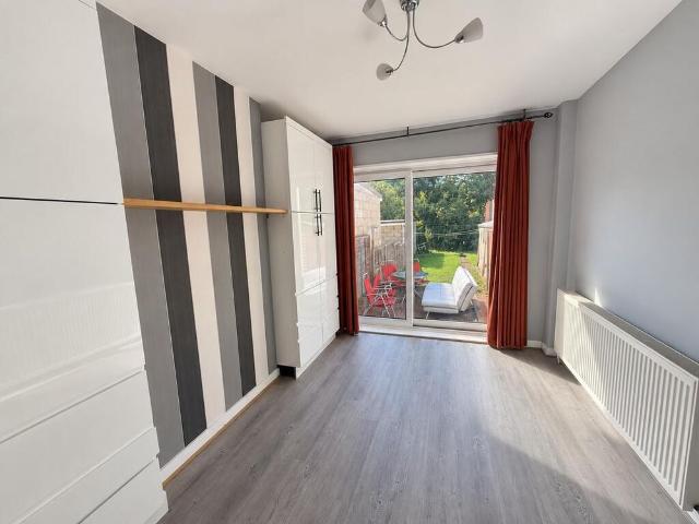 3 bedroom end of terrace house to rent