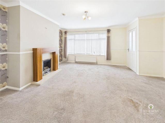 3 bedroom end of terrace house to rent
