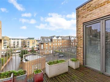 Hounslow, Greater London - Garden, Equipped kitchen