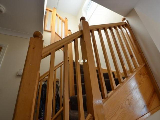 3 bedroom end of terrace house to rent