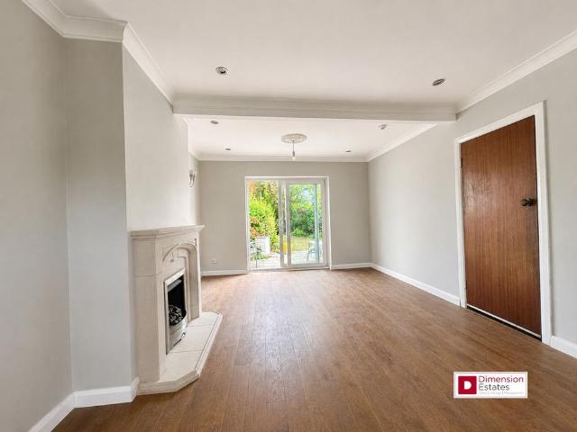 3 bedroom end of terrace house to rent