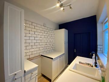 3 bedroom end of terrace house to rent