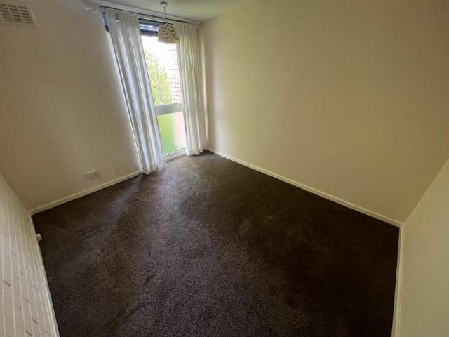 3 bedroom end of terrace house to rent