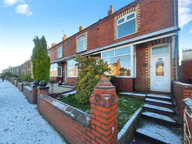 3 bedroom end of terrace house to rent