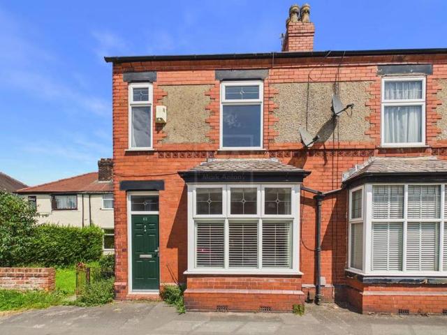 3 bedroom end of terrace house to rent